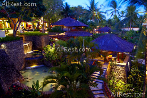 The Laguna Resort & Spa 3